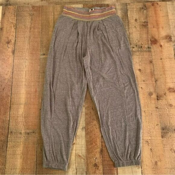 soluna Pants - Soluna swim womens gray jogger pants with smocked waistband -M